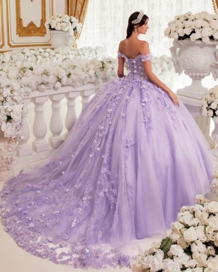 Quinceañera 18