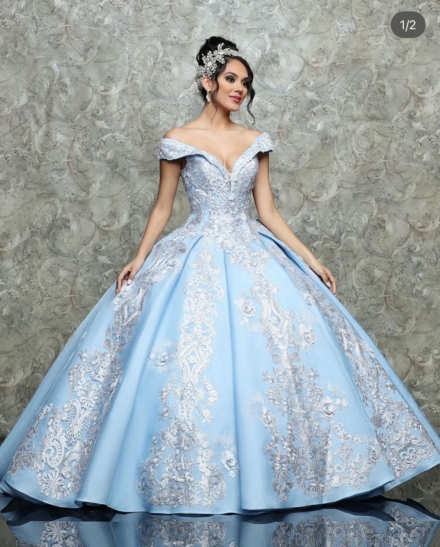 Quinceañera 19