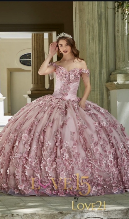 Quinceañera 23