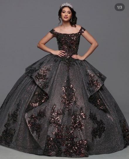 Quinceañera 11
