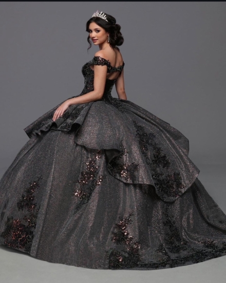 Quinceañera 11 - Image 2
