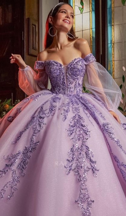 Quinceañera 12